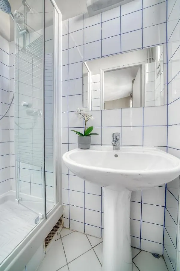 Cozy Apartment Paříž